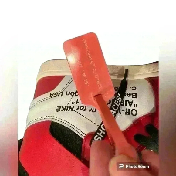 Nike Off-White Red Chicago Jordan 1 Hightop Sneakers Size 10.5 - Picture 3 of 11